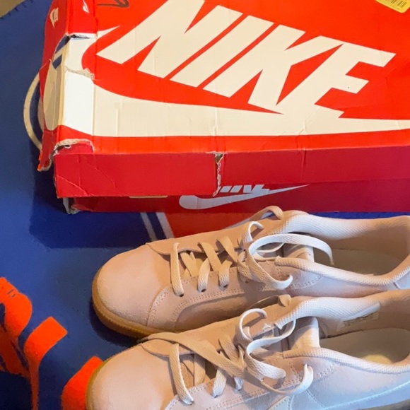 NIKE Womens Court Royals Suede Silt Red Tennis Shoes Size 9, NIB - Picture 11 of 12